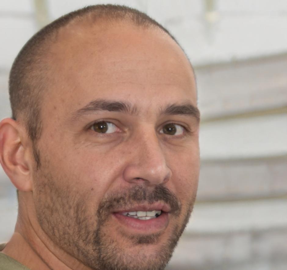 Instructor especialista en finanzas digitales